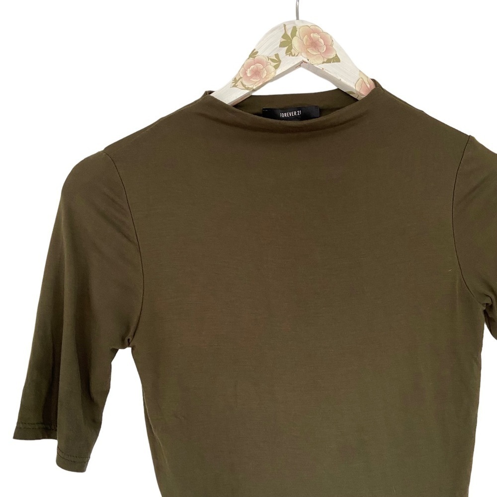 Forever 21 Women’s Bodysuit Top Mock Neck Elbow Sleeve Size Small Olive Green - Picture 2 of 4